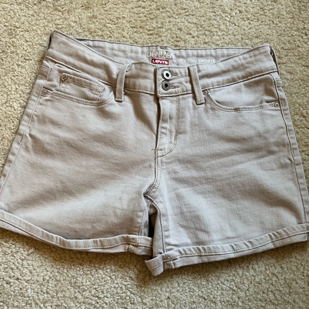 Levi’s shorts